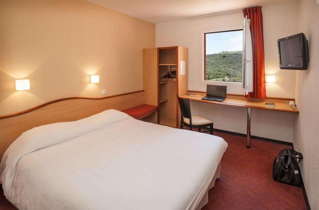 Brit Hotel Confort Montauban Exterior photo